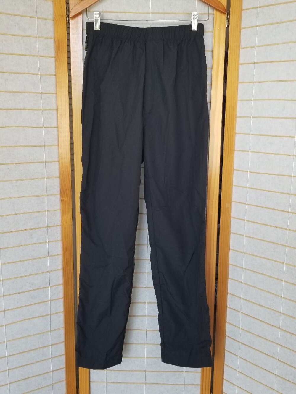 Men's LL Bean Outdoors Pants Full Leg Zip Utility Pants Discontinued Black Nylon